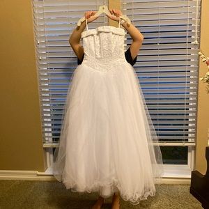 Wedding dress